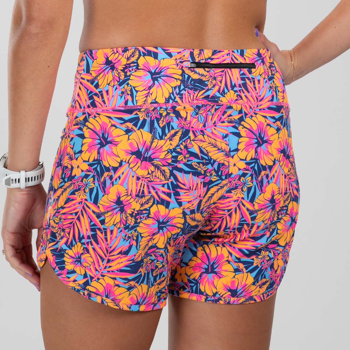 Zoot Sports RUN BOTTOMS Women's Ltd Run 6" Short - Club Aloha