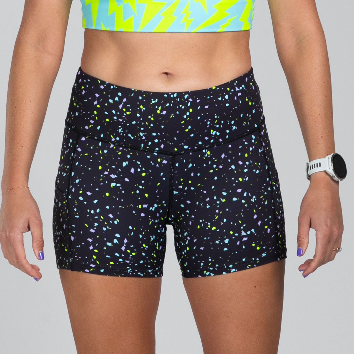 Zoot Sports RUN BOTTOMS Women's Ltd Run Pulse Short - Electric