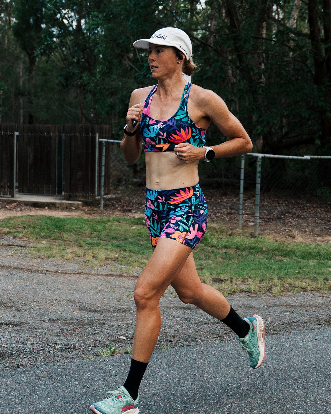 Zoot Sports RUN SHORTS 4" INSEAM Women's Ltd Run 4" Pulse High-Rise Short - Florescence