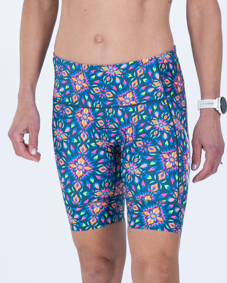 Zoot Sports TRI SHORTS Women's Ltd Tri 8" Short - Kaleidoscope
