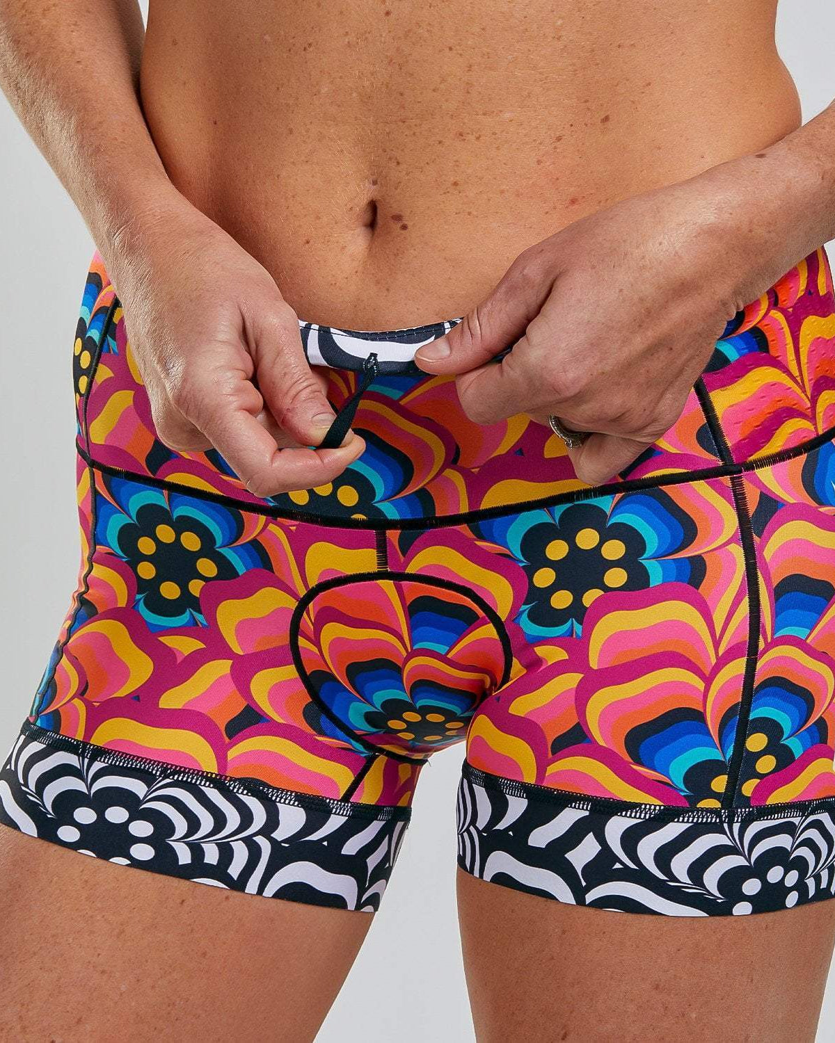 Zoot Sports TRI APPAREL WOMENS LTD TRI 4 " SHORT - TRI LOVE