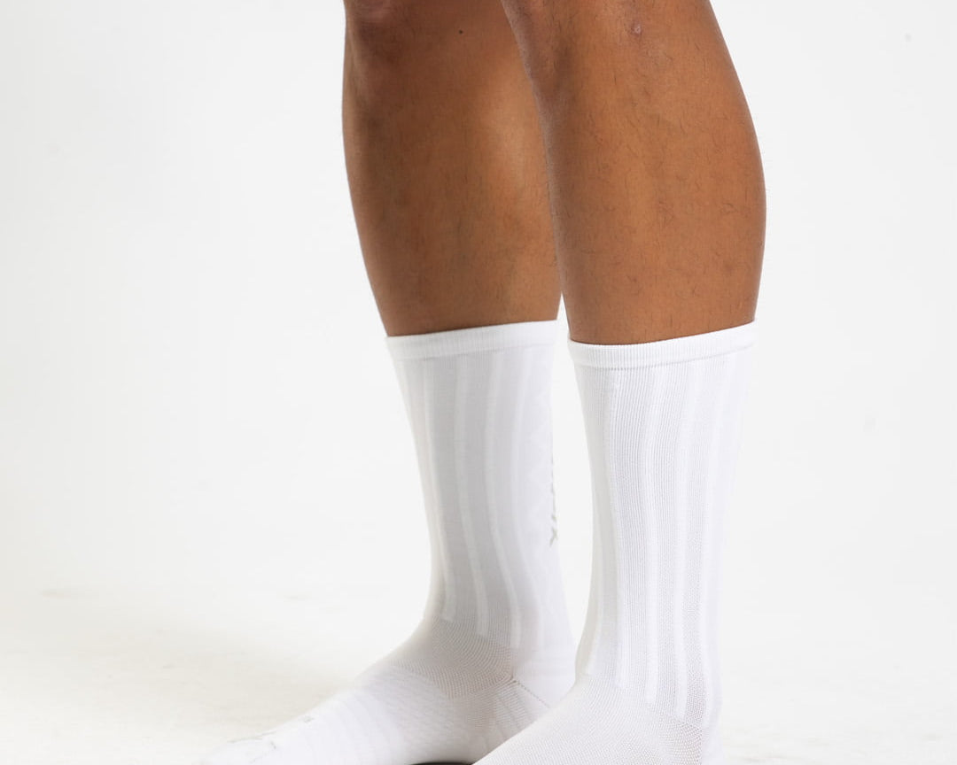 Zoot Sports HIGH SOCKS Unisex Ultra P1x Aero 7" Sock - White