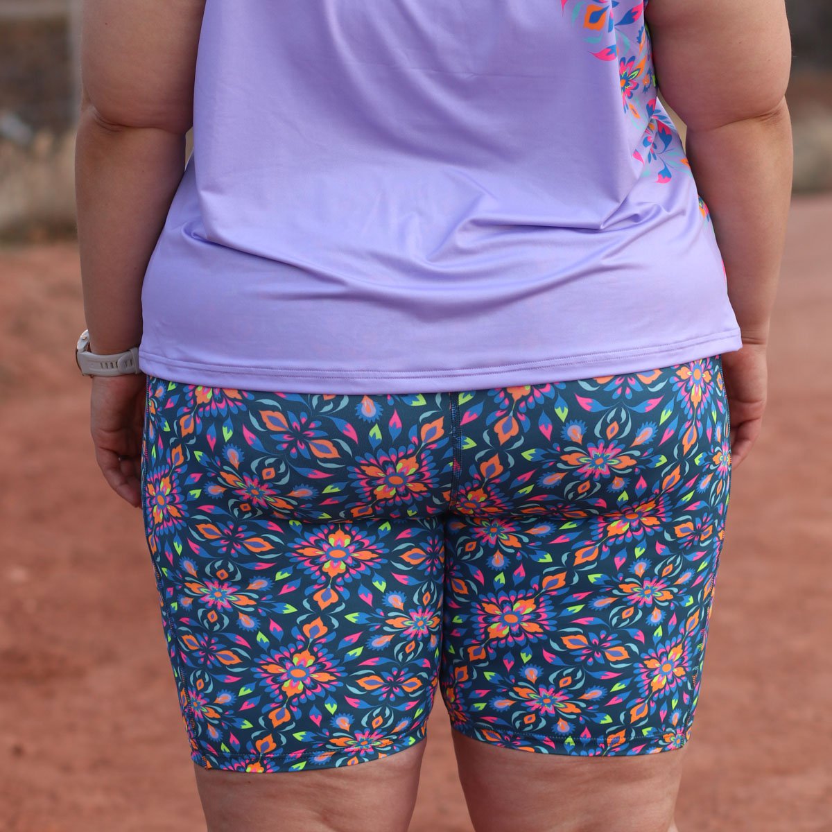 Zoot Sports RUN BOTTOMS Women's Ltd Run Athena 8" Pulse Short - Kaleidoscope