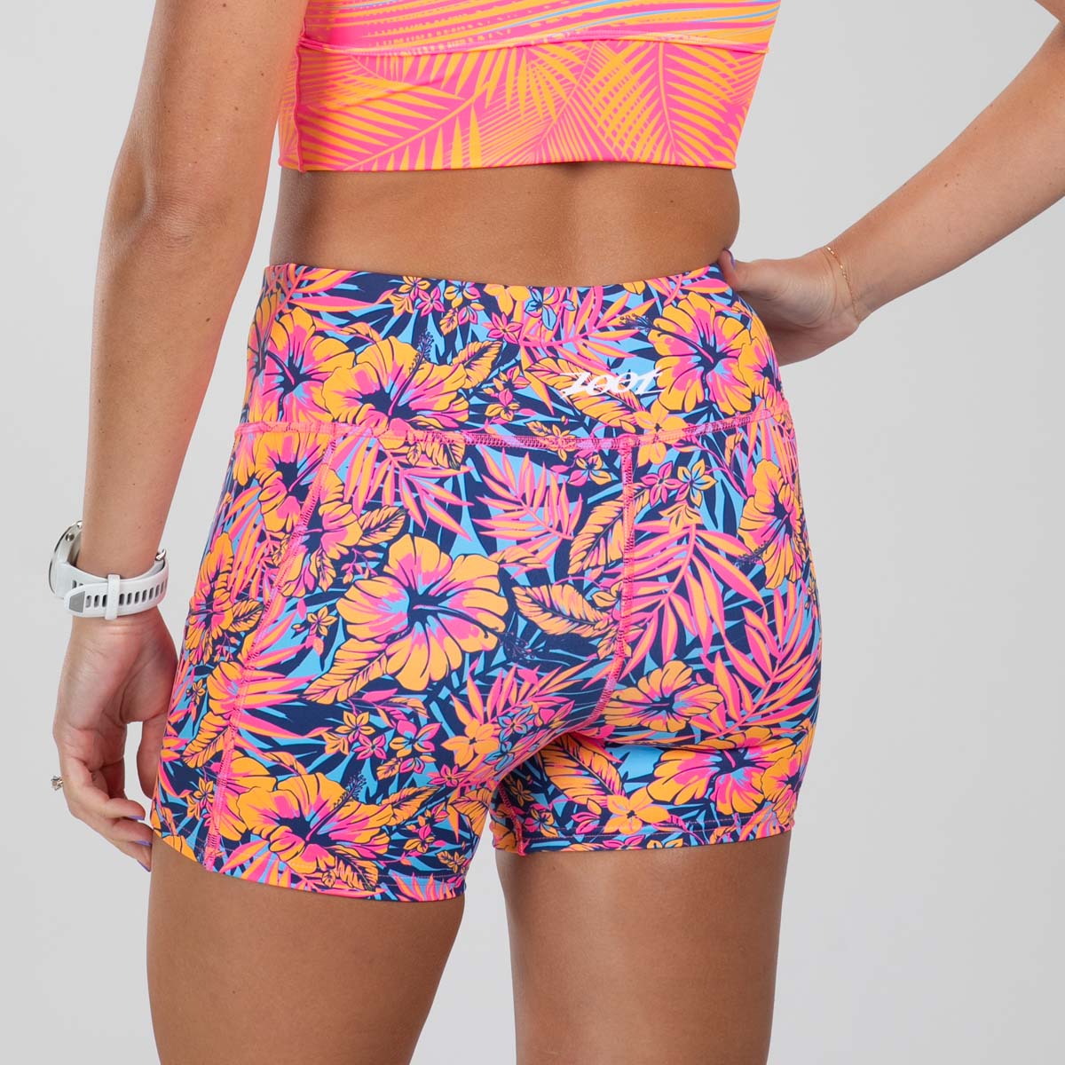 Zoot Sports RUN BOTTOMS Women's Ltd Run Pulse Short - Club Aloha