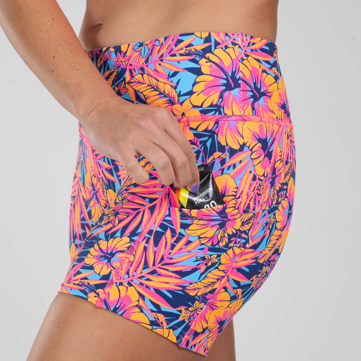 Zoot Sports RUN BOTTOMS Women's Ltd Run Pulse Short - Club Aloha