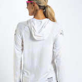Zoot Sports RUN LONG SLEEVE TEES Women's Ltd Run Sun Stop Hoodie - Hibiscus