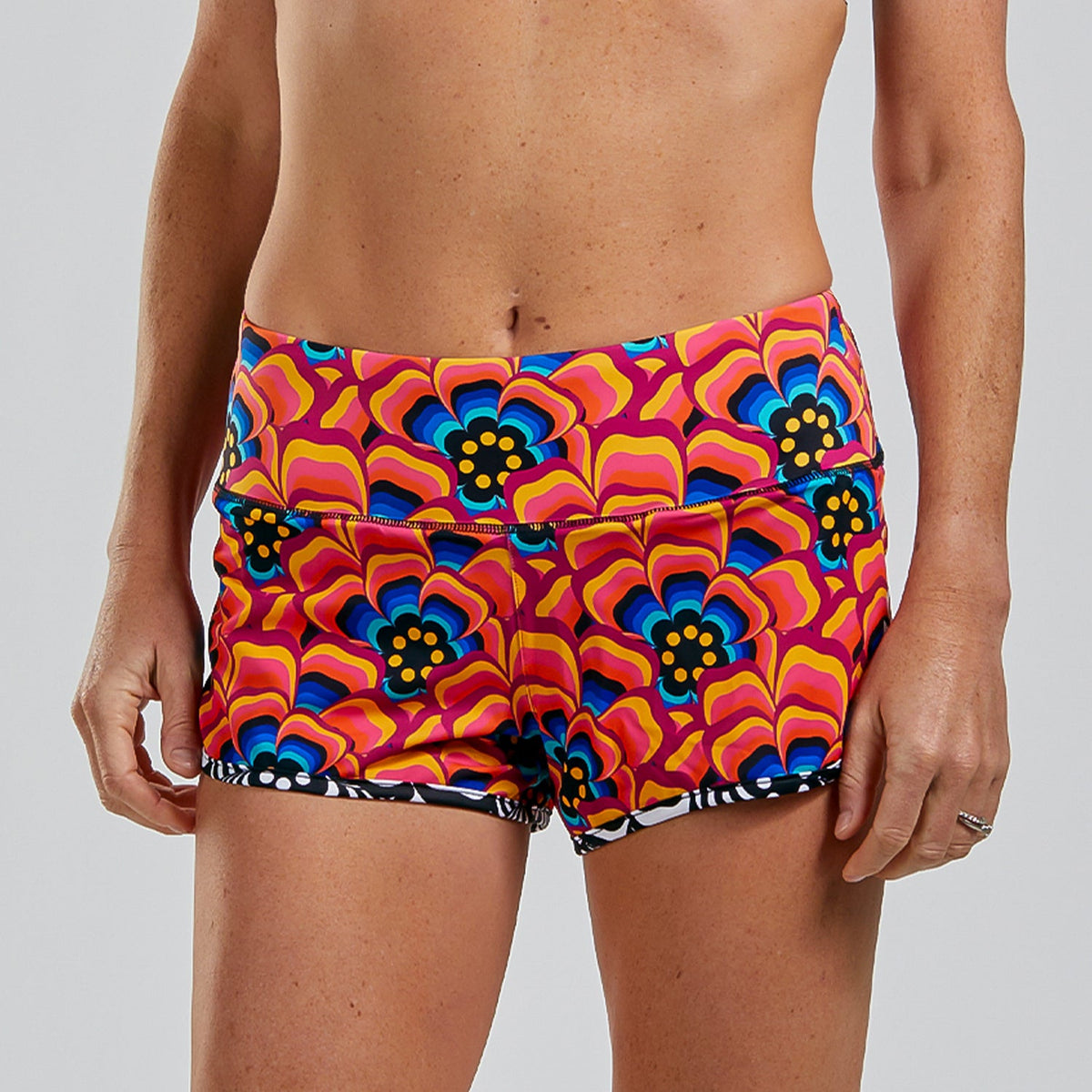 Zoot Sports Womens LTD Run 3 Inch Short - Tri Love